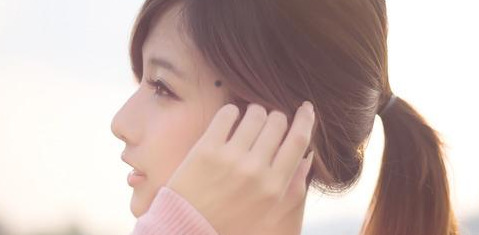 耳轮上长痣代表什么女【女的耳轮有痣】