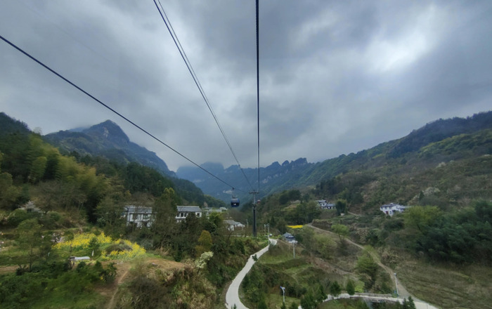 天门山索道太吓人了吧【天门山索道吓人吗】