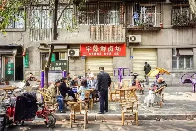 成都住春熙路还是宽窄巷子好【成都旅游春熙路和宽窄巷子哪里比较方便】