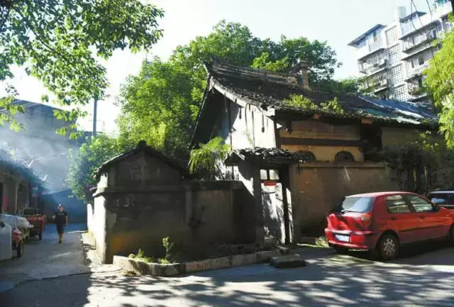 成都住春熙路还是宽窄巷子好【成都旅游春熙路和宽窄巷子哪里比较方便】