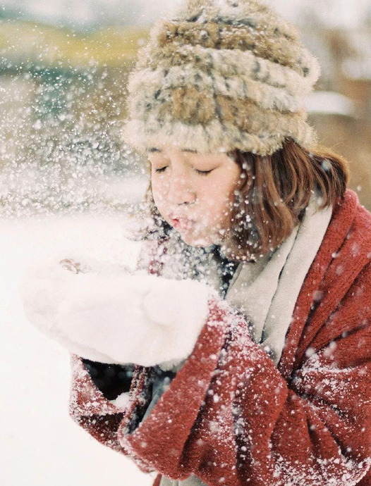 去雪乡拍照姿势图片【玩雪拍照姿势】