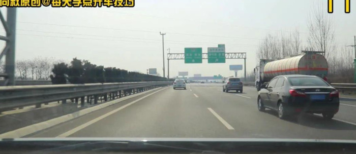 新手开车怎么看车道 【四车道高速公路，分车道极速解读】