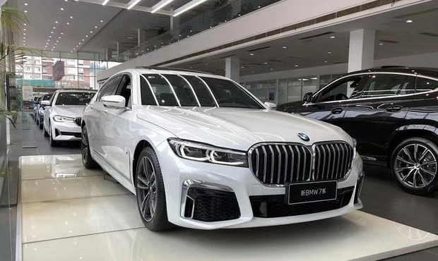 世界汽车标志大全宝马(BMW)集团【汽车标志设计】